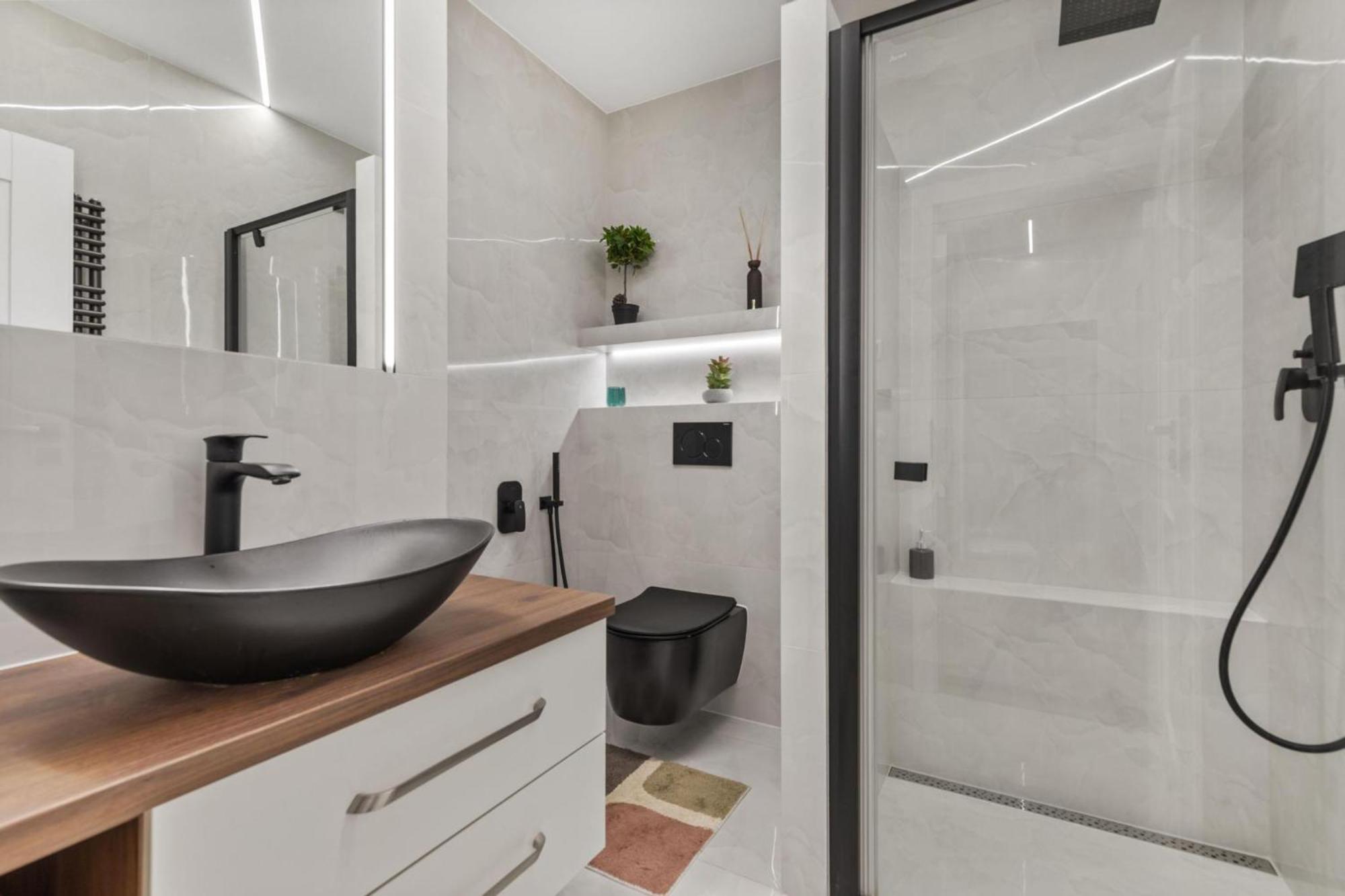 Апартаменты Garden Apartman - With Parking Братислава Экстерьер фото